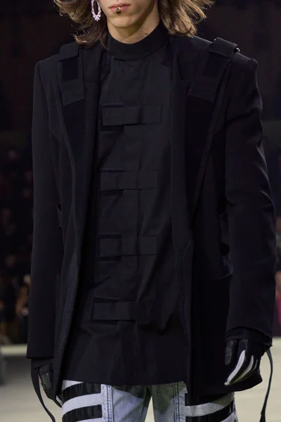 Look 54